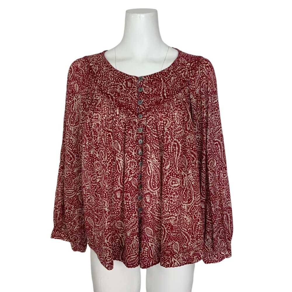 🍷EUC We The Free / Free People dark red paisley button front peasant blouse.